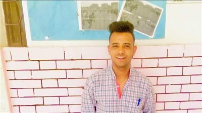  مأساة محمد شاب بالفيوم يبحث عن أسرته منذ 21 عامًا.. فتحت عيني على الدنيا لقيت نفسي في دار أيتام