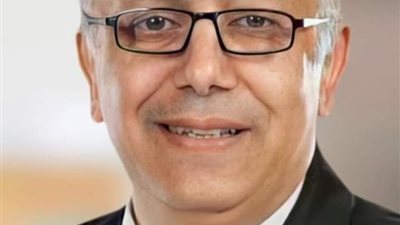 تكليف الطحان قائمًا بأعمال عميد طب السويس وآسر عبد الحي وكيلًا للكلية