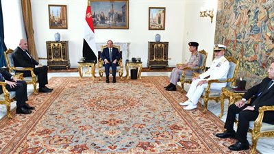 وزير الدفاع الإيطالي يشيد بدور مصر في حفظ الاستقرار بمنطقتي الشرق الأوسط والبحر المتوسط