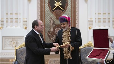 سلطان عمان يزور مصر الأسبوع المقبل تلبية لدعوة السيسي