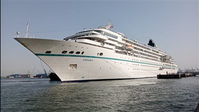 ميناء بورسعيد السياحي يستقبل السفينة AMADEA وعلى متنها 744 سائحًا | صور وفيديو 