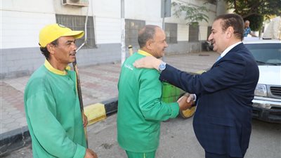 محافظ المنوفية يقرر زيادة رواتب عمال النظافة بنسبة 50% بداية يوليو المقبل