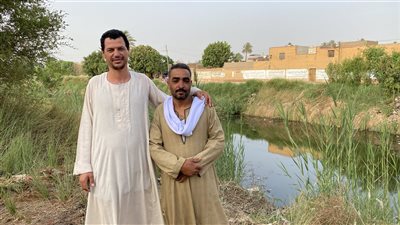 شهامة الصعايدة.. حكاية شابين أنقذا شخصين بعد انقلاب سيارتهم في ترعة بالأقصر