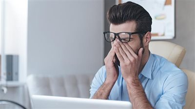 4 عادات سلبية تؤثر على صحة العين دون أن تشعر