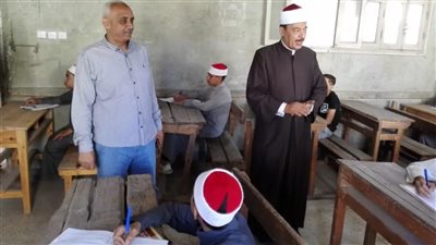 اليوم.. طلاب القسم العلمي بالثانوية الأزهرية في سوهاج يؤدون امتحان القرآن الكريم داخل 25 لجنة