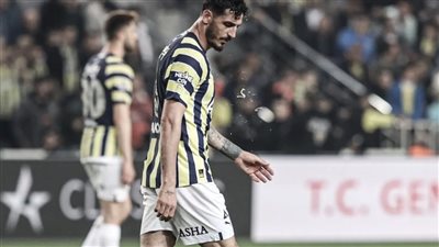 أول رد من سامت أكايدين لاعب فريق فنربخشة بعد واقعة البصق على تريزيجيه 