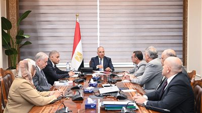 وزير الري يعقد اجتماعا لمتابعة إجراءات تطوير منظومة التفتيش الفني وتحقيق مبادئ الحوكمة 