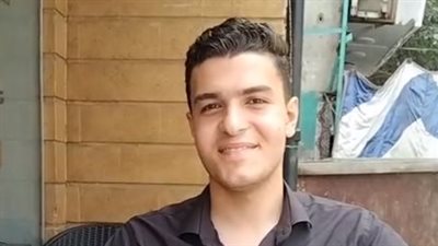 عامل بنزينة بعد ظهوره مع محمد حماقي: عجبه صوتي وكان مبسوط وقالي لازم أصورك | بث مباشر