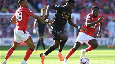 موعد مباراة أرسنال ضد نوتنجهام فورست في الدوري الإنجليزي