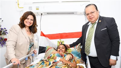 بعد إصابتها بالسودان.. وزيرة الهجرة تعلن تعافي وخروج الطالبة مي من المستشفى