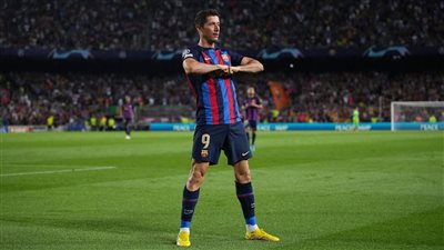 موقف ليفاندوفسكي من الرحيل عن برشلونة 