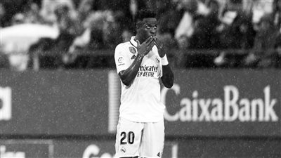 فينيسيوس جونيور يهاجم رابطة الدوري الإسباني بعد تعرضه للعنصرية أمام فالنسيا 