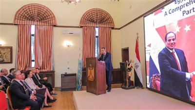 اقتصادية قناة السويس: نستهدف توطين 21 قطاعا.. ولدينا 4 مناطق صناعية جاهزة للاستثمار