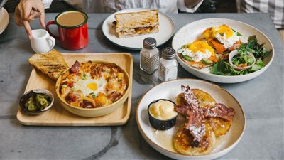 خبيرة تغذية: تناول وجبة الإفطار قبل الثامنة صباحا يمنع الإصابة بالسكر