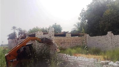 بعد مصرع طالب خلال تنفيذ حملة إزالة.. إخلاء سبيل 3 مسؤولين بوحدة محلية في طوخ بكفالة مالية 2000 جنيه