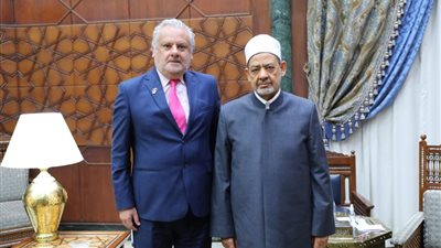 شيخ الأزهر يثمن تظاهرات شباب بيرو المنددة باغتيال شيرين أبو عاقلة على يد الكيان الصهيوني