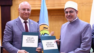 كعبة العلم وقبلة العلماء.. رئيس جامعة بنها يشيد بجهود الأزهر الشريف