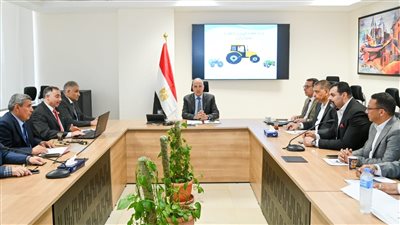 وزير الري: تشكيل لجنة لصيانة وشراء وتكهين معدات الوزارة لرفع كفاءتها 