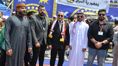 مرتديا أعلام الدول العربية.. رئيس جامعة الإسكندرية يفتتح معرض التراث الثقافي للجاليات بحضور 16 جنسية