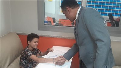 مدير تعليم الجيزة يتفقد لجان امتحانات الشهادة الإعدادية بمستشفى 57357 | صور