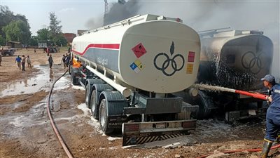 تفاصيل السيطرة على حريق 3 سيارات نقل محملة بالوقود أسفل كوبري قها بالقليوبية