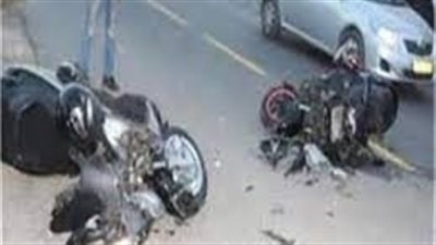 إصابة 3 أشخاص في تصادم دراجتين ناريتين على كورنيش الأقصر