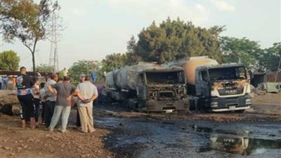 عُقب سيجارة السبب.. تفاصيل معاينة موقع حريق 3 سيارات نقل محملة بالوقود في القليوبية