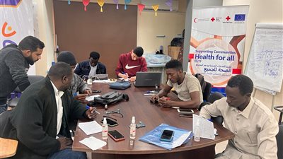 للالتحاق بسوق العمل.. الهلال الأحمر ينفذ تدريبات لصيانة الموبايل للمصريين والأجانب بدعم من الاتحاد الأوروبي