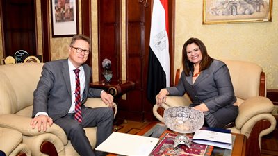 السفير الألماني لـ وزيرة الهجرة: الحوار الوطني يعكس صورة إيجابية عن مصر وقيادتها السياسية 