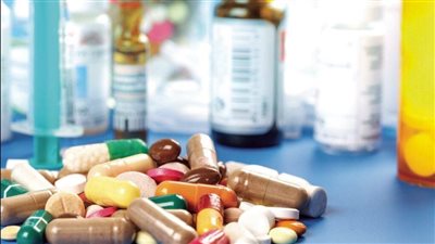 القبض على متهم روّج منشطات وأدوية مجهولة المصدر على فيس بوك بالإسكندرية