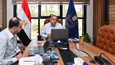 هيئة الدواء تبحث إدخال المستحضرات الطبية المصرية إلى سوق الدواء بزامبيا