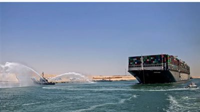 إعادة فتح مواني السويس وانتظام الحركة الملاحية بموانئ البحر الأحمر