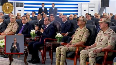 السيسي يدعو القطاع الخاص إلى استغلال الفرص المتاحة للاستثمار في مصر
