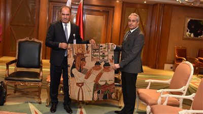 وزير القوى العاملة يلتقي أمين العمال العرب