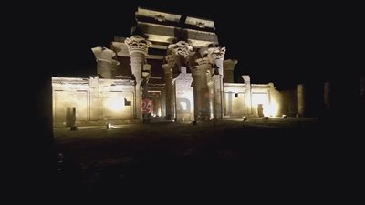 دون وجود إصابات.. تصادم باخرتين سياحيتين أمام مرسى معبد كوم أمبو بأسوان