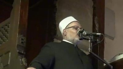 خطيب جامع الأزهر: آية سورة الأحزاب ردت بقوة على المنكرين والمشككين في فرضية الصلاة والسلام على سيدنا محمد