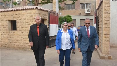 محافظ القليوبية يتابع سير الامتحانات بلجان الدبلومات الفنية
