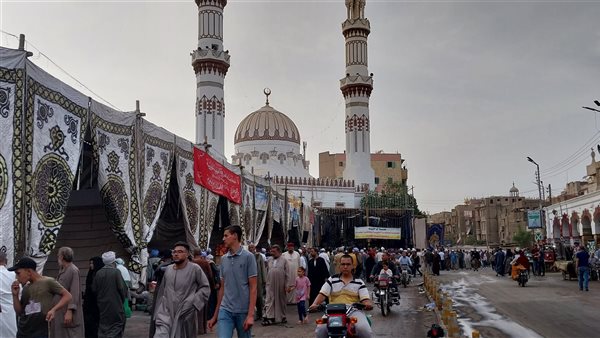 مسجد العارف بسوهاج