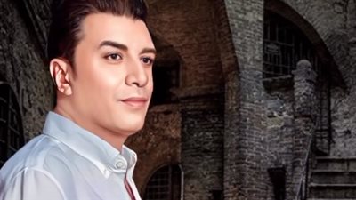 بنقول على الطيبين ناس عبيطة.. مصطفى كامل يروج لأحدث أغانيه كله كدب