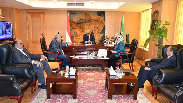 محافظ الفيوم يتابع