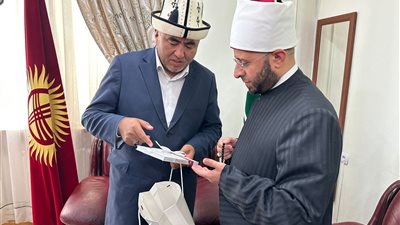 مفتي قرغيزستان يستقبل الدكتور أسامة الأزهري| صور