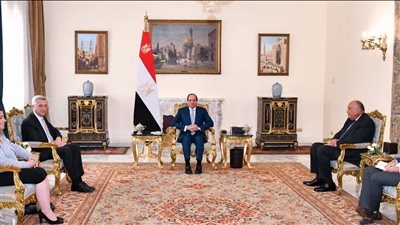 الرئيس السيسي يستقبل المفوض السامي للأمم المتحدة لشئون اللاجئين | صور 