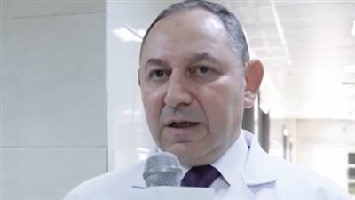 قدموا لها ملابس جديدة.. مدير مستشفى العجوزة يوضح حقيقة طرد مريضة: قدمنا لها الرعاية الإنسانية قبل الطبية| بث مباشر 