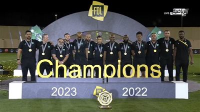 وسط غضب موسيماني.. لاعبو أهلي جدة يرفضون الاحتفال بعد الفوز بدوري الدرجة الأولى السعودي