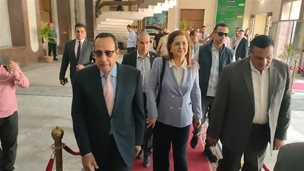 وزيرا التنمية المحلية