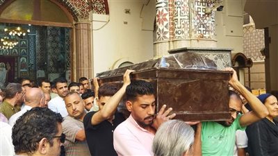 تشييع جثمان معلم من المنيا توفي أثناء المراقبة على امتحانات الدبلومات الفنية بسوهاج