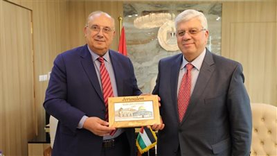 وزير التعليم العالي يبحث مع نظيره الفلسطيني التعاون المتبادل بين البلدين