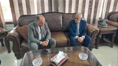 الغضبان يهنئ اقتصادية قناة السويس بتقدم ميناء بورسعيد للمركز العاشر عالميًا في مؤشر أداء موانئ الحاويات