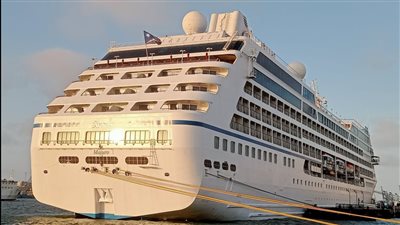 ميناء بورسعيد يستقبل 8582 سائحًا على متن 5 سفن خلال شهر مايو | صور 