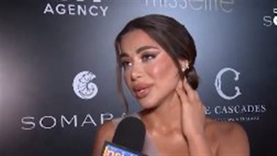 يارا السكري تتجاهل التعليق على أنباء ارتباطها بـ تامر حسني في أول ظهور إعلامي لها